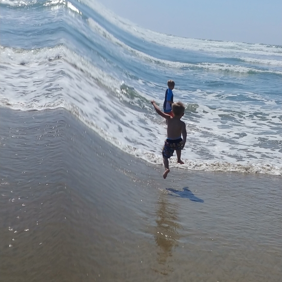 Meet your Posher, Kristen - Picture 3 of 6